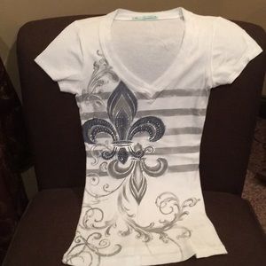 3 for $10 Maurice’s t-shirt